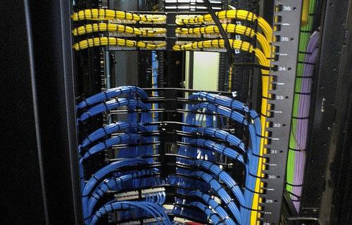 60867835642ad.jpg 企業(yè)服務(wù)器的選擇有多重要呢.jpg